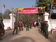 In Gwa, where clashes are intensifying, the military junta is reinforcing its forces.