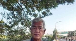 U Soe Myint, who was conducting daily cleaning activities at the Kine Shay Bridge, was shot and murdered by the military junta