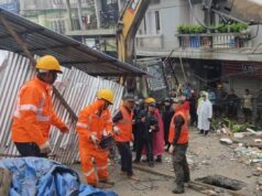 လောင်တလိုင်း မြေပြိုမှု ထဲပဝင်သွားတဲ့ ရခိုင်ကုန် သည် ၆ ဦးထဲက ၄ ဦးကို အသက်ရှင်လျှက်ကယ်ထုတ်ထားနိုင်ပြီ