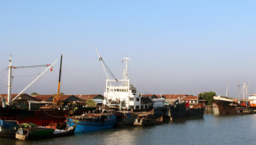 စစ်တွေမြို့ ၊ရွှေမင်းဂံဆိပ်ကမ်းမှာ တိုက်ပွဲပြင်းပြင်းထန်ထန်ဖြစ်နေ